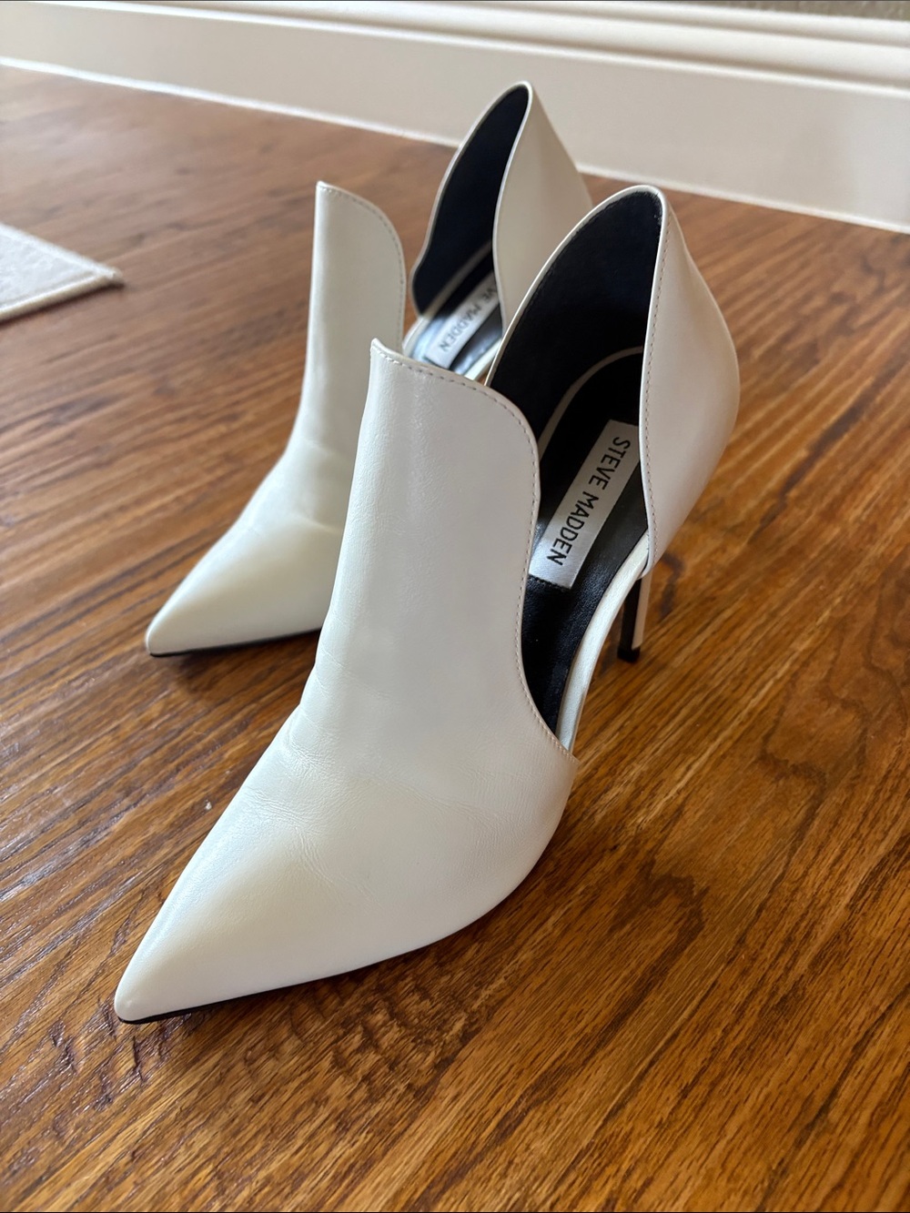Steve Madden white Pointed Toe High Heel Dolly Booties